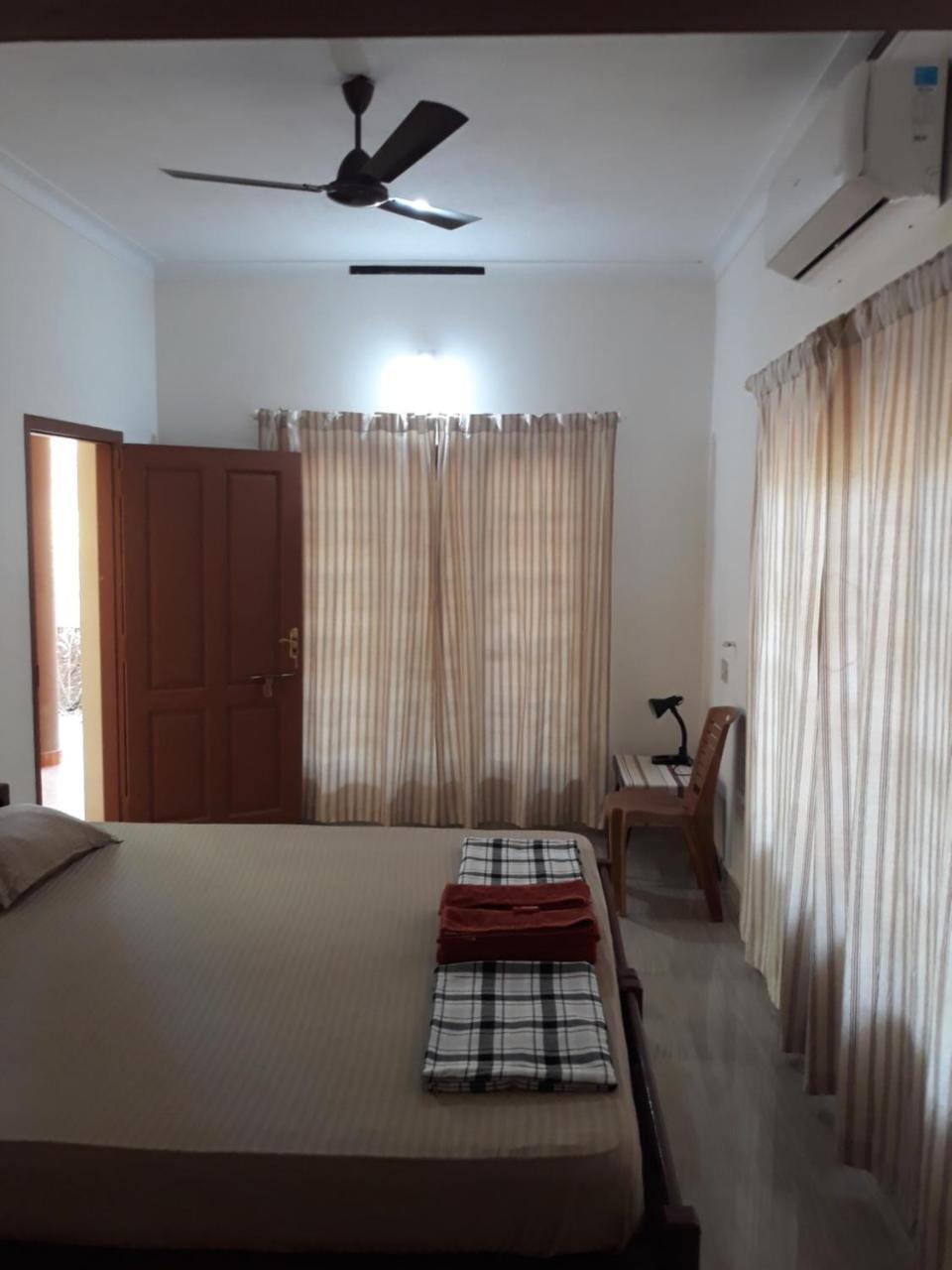 Ivory Coaste Hotel Kannur Exterior foto